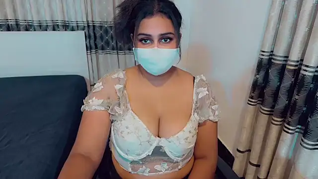 Snapshot of SonY_CaM chatting on May 3, 10:10 am SonY CaM online show from May 3, 10:10 am