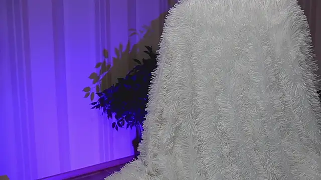 Snapshot of Danielle_Thomas chatting on March 22, 6:22 am Danielle Thomas online show from March 22, 6:22 am