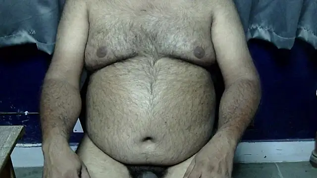 hairysubcub 70 online show from April 6, 7:04 pm