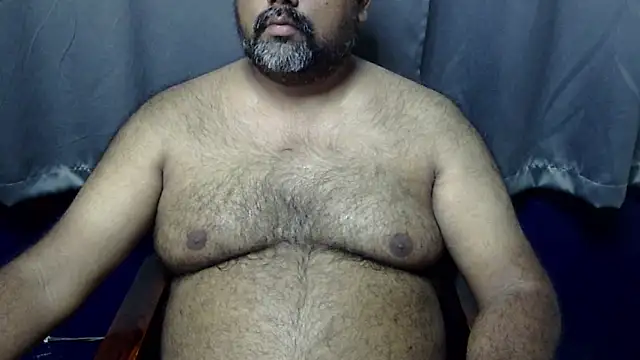 Snapshot of hairysubcub_70 chatting on April 19, 7:07 am hairysubcub 70 online show from April 19, 7:07 am