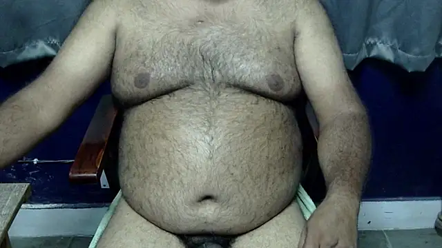Snapshot of hairysubcub_70 chatting on April 21, 6:23 pm hairysubcub 70 online show from April 21, 6:23 pm