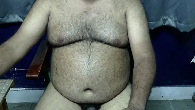 Snapshot of hairysubcub_70 chatting on May 16, 6:54 am hairysubcub 70 online show from May 16, 6:54 am