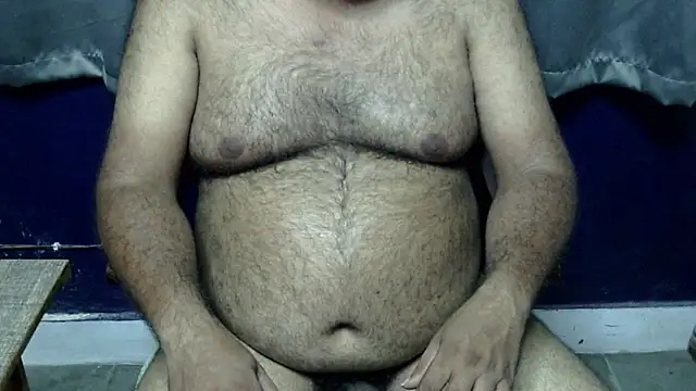 Snapshot of hairysubcub_70 chatting on May 26, 6:48 pm hairysubcub 70 online show from May 26, 6:48 pm