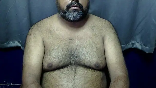 Snapshot of hairysubcub_70 chatting on June 7, 7:34 am hairysubcub 70 online show from June 7, 7:34 am