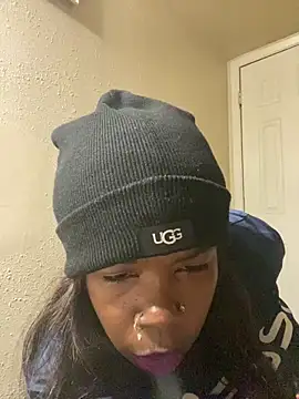 Snapshot of WassamSavage chatting on February 3, 11:32 pm WassamSavage online show from February 3, 11:32 pm