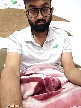 love4shownude online show from December 27, 2:47 am