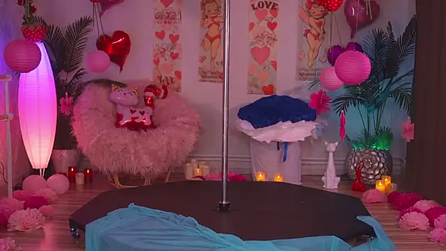 KittyCaitlin online show from February 16, 11:34 pm