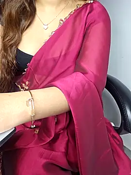 Snapshot of aliyaah_singh chatting on March 3, 8:32 pm aliyaah singh online show from March 3, 8:32 pm