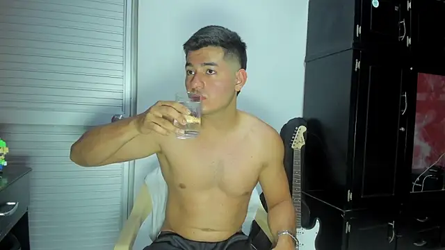 VincentSavage online show from February 16, 3:46 am