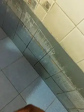 dinesh682 online show from October 30, 9:48 pm