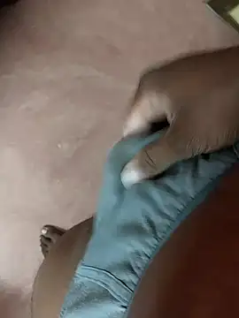 dinesh682 online show from March 21, 6:18 am