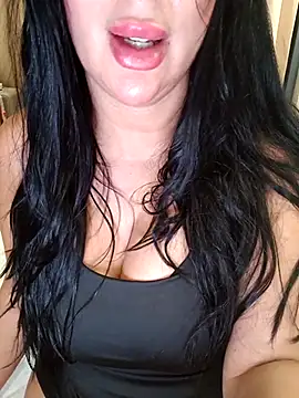 Snapshot of Queen_sousou chatting on April 25, 1:52 pm Queen sousou online show from April 25, 1:52 pm