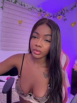 Snapshot of Vane_Rossee chatting on May 12, 11:24 pm Vane Rossee online show from May 12, 11:24 pm