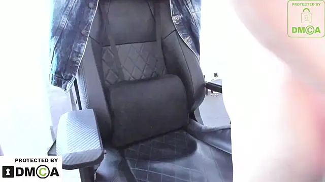 Snapshot of Seans1million chatting on February 28, 4:10 am Seans1million online show from February 28, 4:10 am