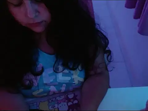 Snapshot of KittyK3 chatting on February 7, 4:38 am KittyK3 online show from February 7, 4:38 am