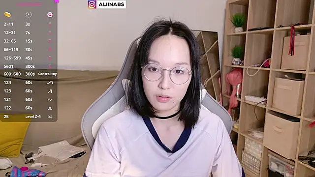 aliiiiiina online show from March 16, 11:47 pm