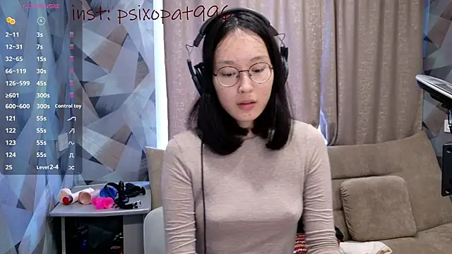 aliiiiiina online show from September 21, 9:55 am