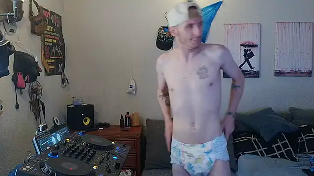 pyrowuff online show from July 17, 11:53 pm