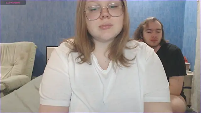 Snapshot of Touch_me_more_please chatting on February 26, 9:48 pm Touch me more please online show from February 26, 9:48 pm