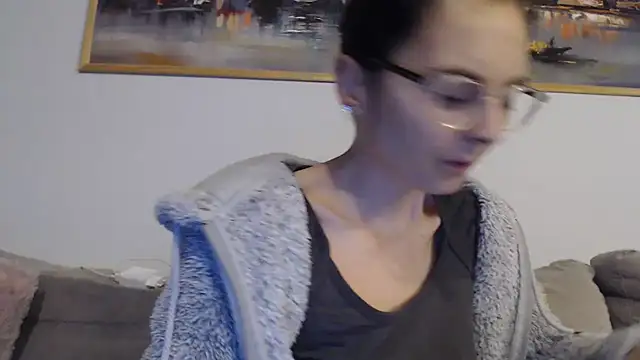 cleophee online show from January 7, 5:43 am