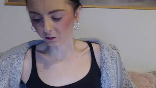 cleophee online show from February 19, 6:53 am