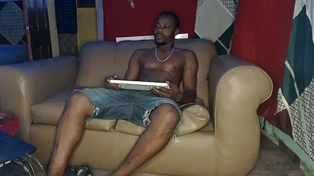 Snapshot of Tirichexxx chatting on December 28, 6:29 pm Tirichexxx online show from December 28, 6:29 pm