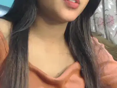 NancyRuvi online show from December 16, 5:22 pm