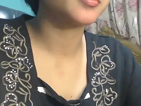 NancyRuvi online show from January 21, 3:32 pm