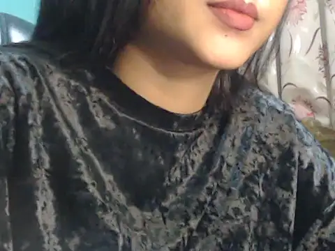 NancyRuvi online show from March 12, 2:12 pm