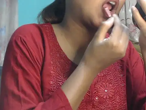 NancyRuvi online show from October 8, 2:36 pm