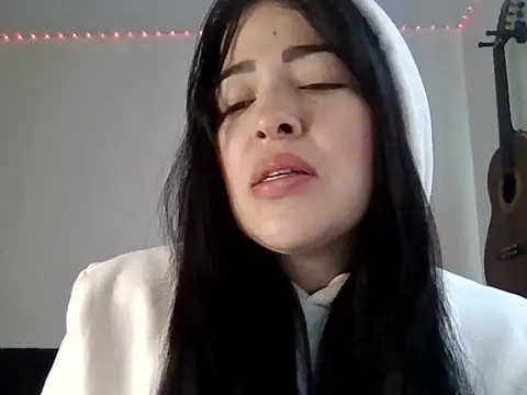 Snapshot of Aleska__Bell chatting on July 9, 3:38 pm Aleska Bell online show from July 9, 3:38 pm