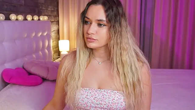 starrydoll online show from March 4, 5:34 pm