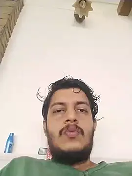 Snapshot of dzboy1994 chatting on October 4, 5:05 am dzboy1994 online show from October 4, 5:05 am