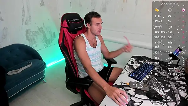 Raamoss online show from March 21, 1:01 pm