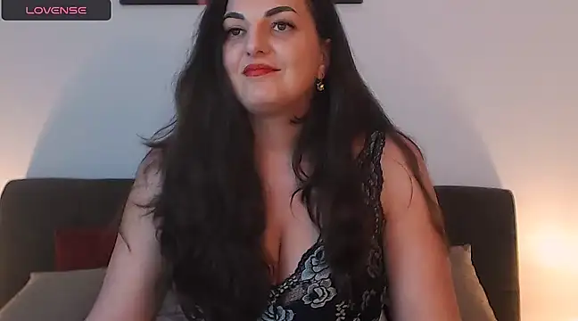 Snapshot of itsyourlady chatting on January 5, 2:41 pm itsyourlady online show from January 5, 2:41 pm