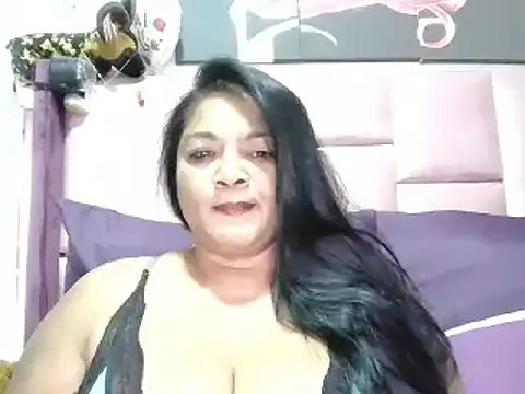 Snapshot of IndianDelia chatting on May 5, 3:58 am IndianDelia online show from May 5, 3:58 am