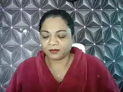 Snapshot of IndianDelia chatting on June 20, 7:22 am IndianDelia online show from June 20, 7:22 am