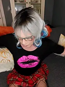 Snapshot of juniperberi29 chatting on October 24, 9:55 pm juniperberi29 online show from October 24, 9:55 pm