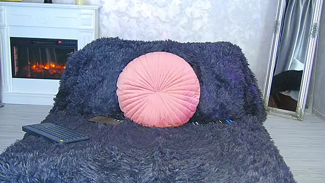 Michelle90u online show from November 17, 5:08 pm