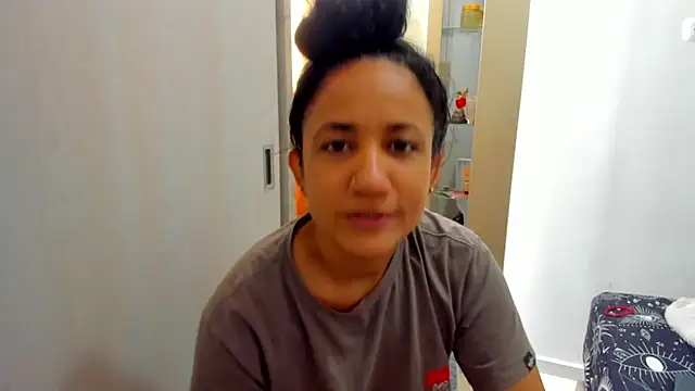 alaskmiller1 online show from April 12, 6:24 pm