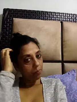 Snapshot of Mahi4luv chatting on October 24, 9:44 pm Mahi4luv online show from October 24, 9:44 pm