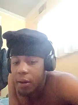 Snapshot of Lilsavvy chatting on November 12, 4:18 pm Lilsavvy online show from November 12, 4:18 pm