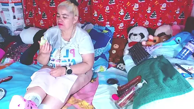 estrellita fugaz16x online show from March 18, 5:10 am