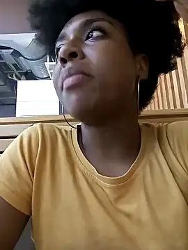 thaimy  online show from January 22, 10:05 pm