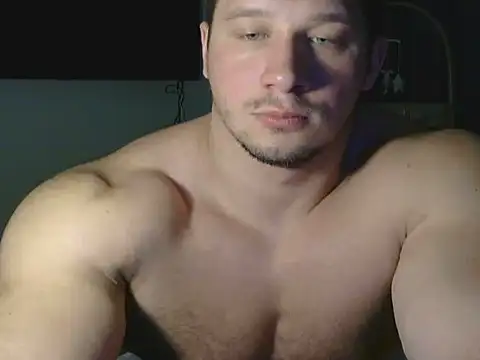 Snapshot of LionEdwin chatting on May 16, 6:32 am LionEdwin online show from May 16, 6:32 am