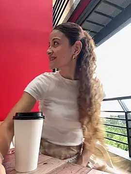 alana15 online show from April 4, 9:23 pm