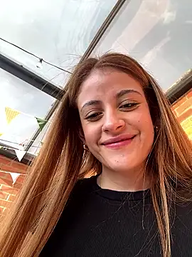 alana15 online show from April 18, 9:48 pm