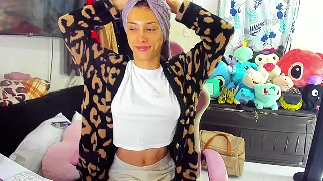 Lawrncesofiets online show from February 11, 7:48 pm