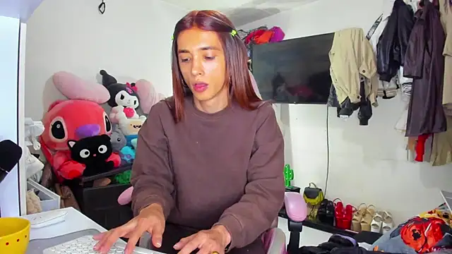 Lawrncesofiets online show from October 10, 7:02 pm