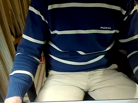 Snapshot of mariohurt101 chatting on June 23, 9:13 pm mariohurt101 online show from June 23, 9:13 pm